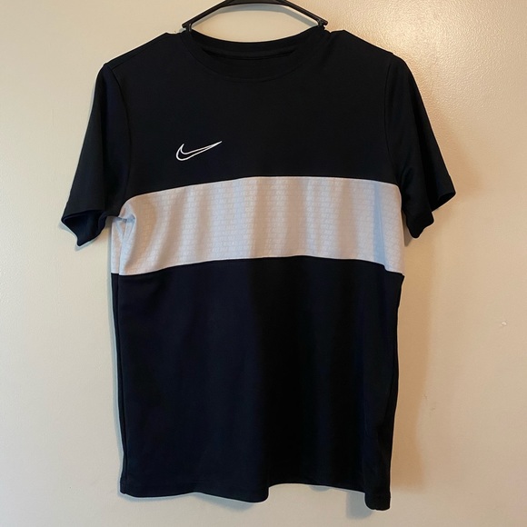 ⚫️Nike Academy Soccer Top Shirt Jersey Dri-Fit - Picture 1 of 5